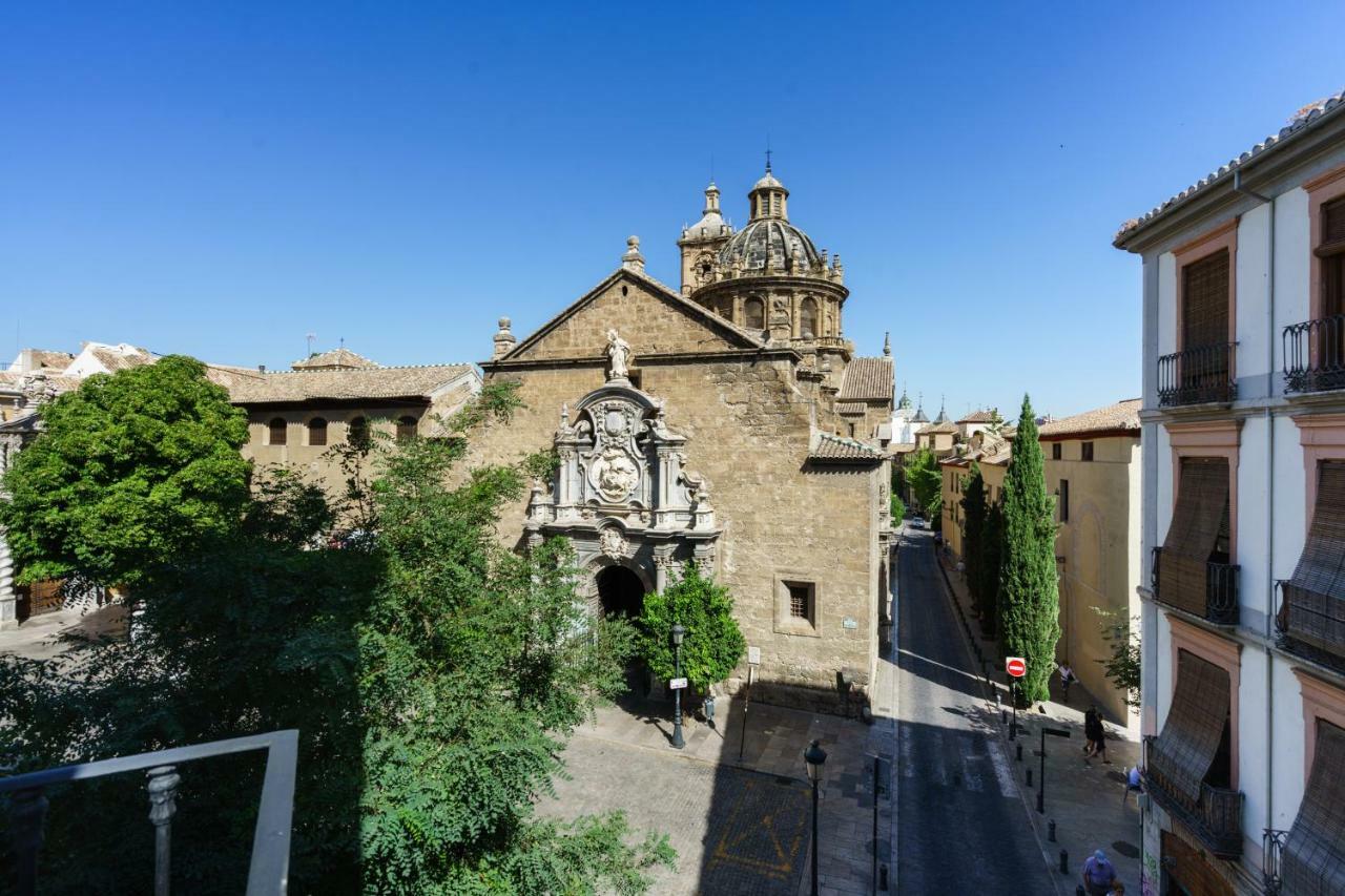 Oyo Fonda Sanchez Hotel Granada Exterior photo