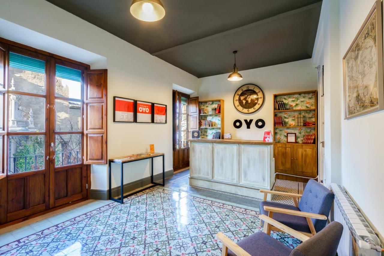 Oyo Fonda Sanchez Hotel Granada Exterior photo